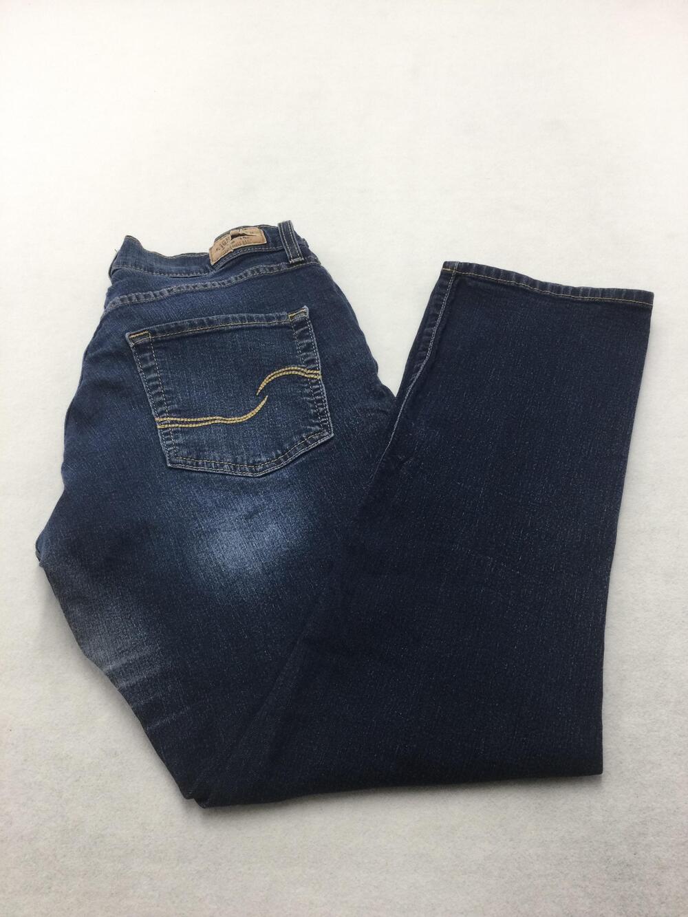 Signature Levi Strauss & Co Curvy Straight Jeans Womens 8 Blue Medium Wash Denim